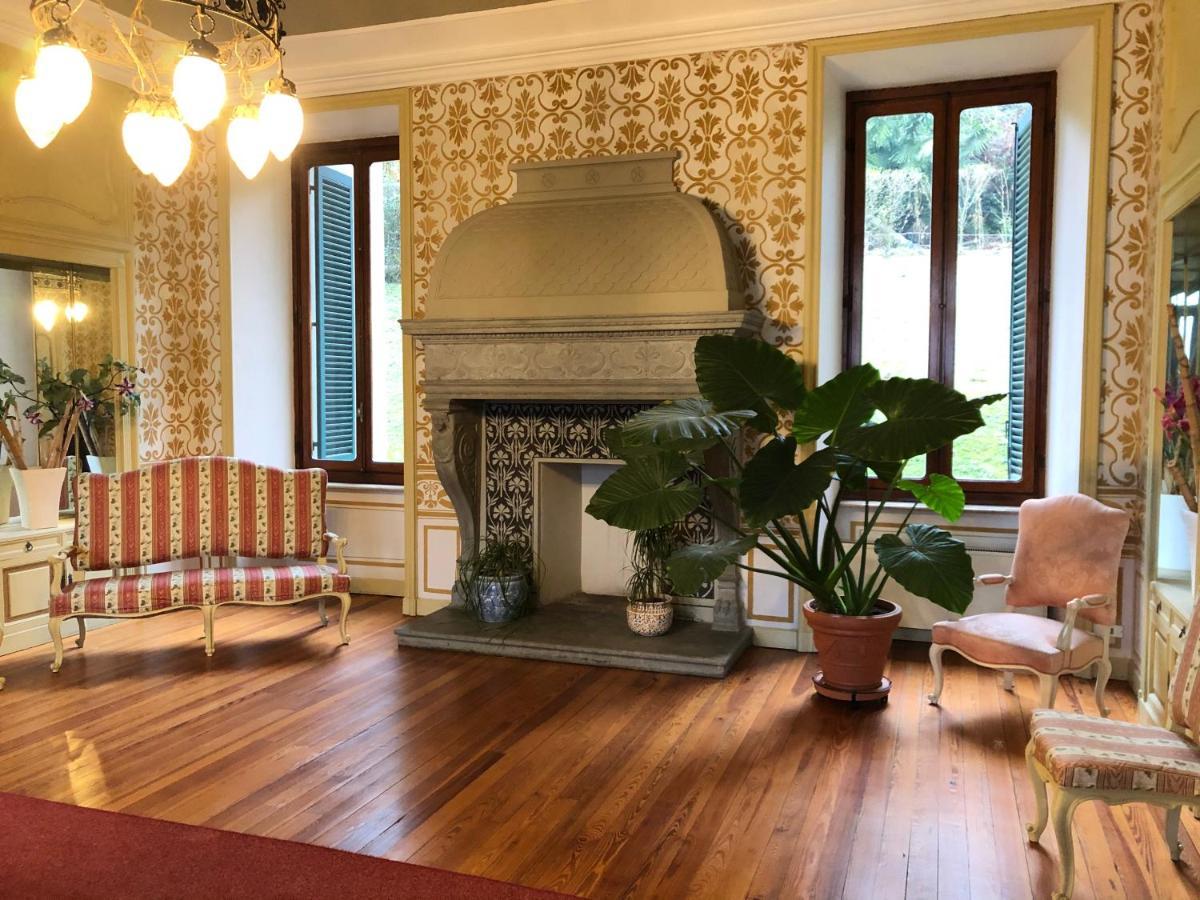Holy Earth Apartment Гифа Екстериор снимка