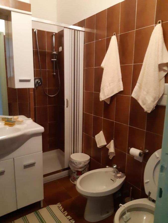 Holy Earth Apartment Гифа Екстериор снимка