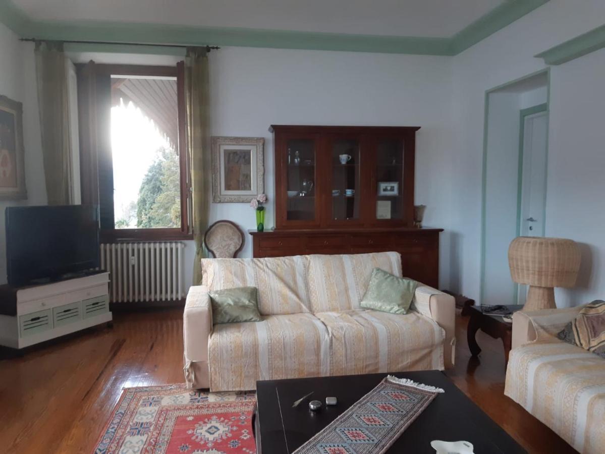Holy Earth Apartment Гифа Екстериор снимка